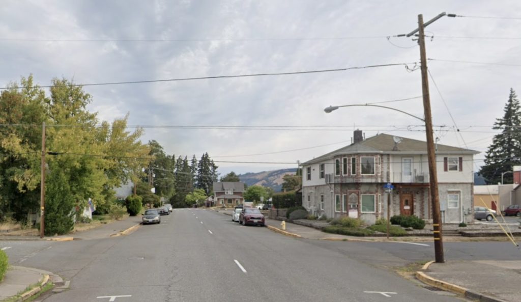 City of Hood River Heights Streetscape Plan Project 3 - East Sidewalk along 13th Street